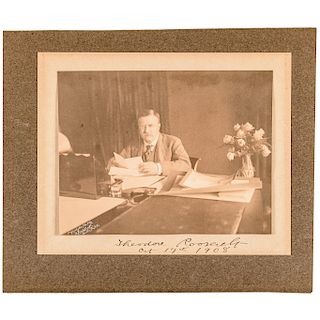 Outstanding 1908 THEODORE ROOSEVELT Photograph Signed as President