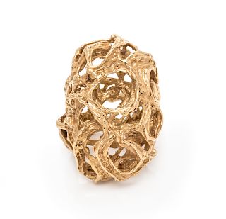 A Yellow Gold Biomorphic Ring,