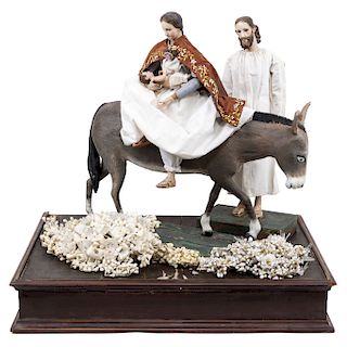 THE FLIGHT INTO EGYPT. MEXICO, BEGINNING OF THE 20TH CENTURY. Carved and polychromed wood figures on a wooden stand with a glass cover. 