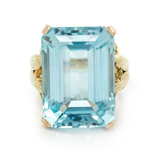 A Bicolor Gold and Blue Topaz Ring,