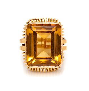 An 18 Karat Yellow Gold and Citrine Ring,