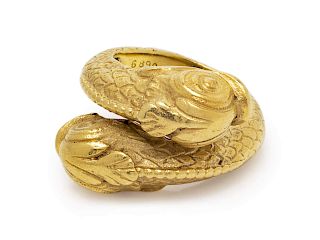 A Yellow Gold Bypass Fish Ring,