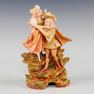 ITALIAN OR FRENCH NEOCLASSICAL PORCELAIN GROUP FIGURINE