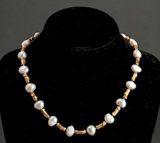 18K Yellow Gold & Freshwater Pearls Necklace
