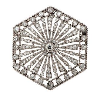Brooch in Platinum with Diamonds 
