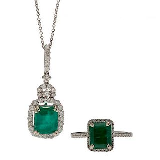 Necklace and Ring in White Gold with Emeralds and Diamonds 