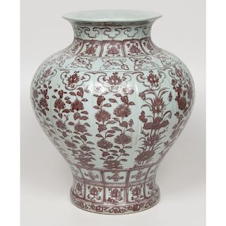 Chinese Ming-style Iron Red Jar