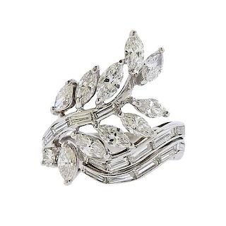 Platinum Diamond Leaf Motif Ring