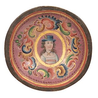 PORTRAIT OF A LADY. MEXICO, 18TH CENTURY. Carved, polychromed and lacquered wood. A medalion with the image of a "criolla" lady in the middle section.