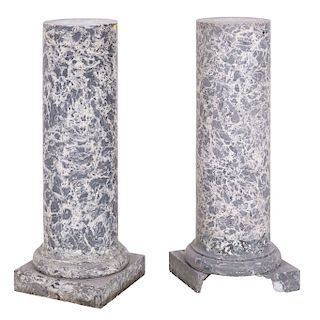 PAIR OF COLUMNS, XX CENTURY Resin structure with polished cement flooring in marbled finish. Smooth design.Pieces: 2.