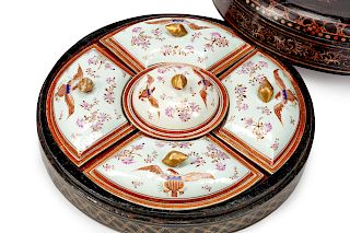 A Chinese Export Porcelain Serving Dishes Contained in a Lacquered Circular Box