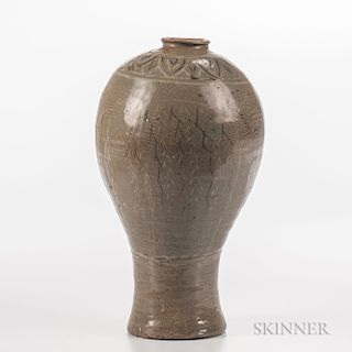 Sanggam   Inlaid Celadon Maebyeong   Vase