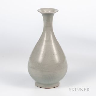 Celadon-glazed Bottle Vase