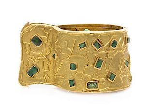 An 18 Karat Yellow Gold and Emerald Cuff Bracelet, Carlo Pepali, Circa 1950, 82.30 dwts.