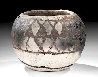 Anasazi Black on White Pottery Jar - Mesa Verde Museum