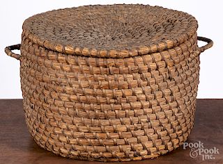 Pennsylvania lidded rye straw basket