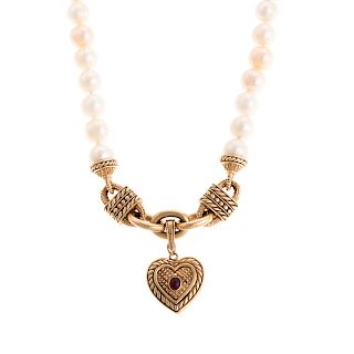 A Ladies Pearl & 18K Link Necklace with Heart