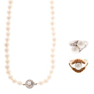 Two Cultured Pearl Rings & Necklace with 14K