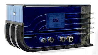 Walter Teague for Sparton Sled Model 557 Radio