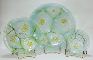 3 Higgins MCM Dainty White Flower Art Glass Bowls