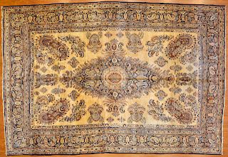 Semi-Antique Kazvin Carpet, Persia, 9 x 13.2