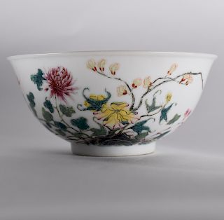 Fine 19th C. Chinese Porcelain Bowl