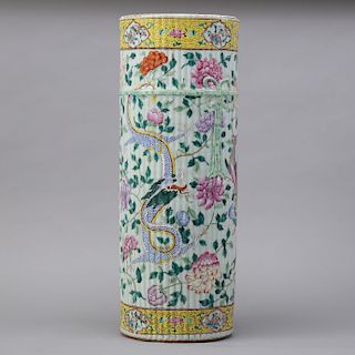  Chinese Qing Famille Rose Porcelain Umbrella Stand 