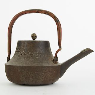 Japanese Meiji Tetsubin Iron Kettle with Copper Handle