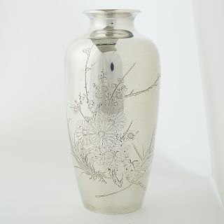 Japanese Meiji sterling silver Incised vase - Signed
