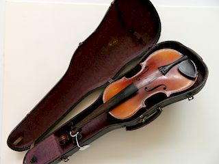 Czechoslovakian Schutzmarke violin