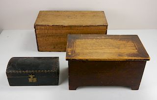 3 American storage chests
