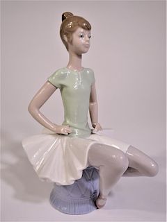 Lladro Porcelain Sculpture "Laura Ballerina"