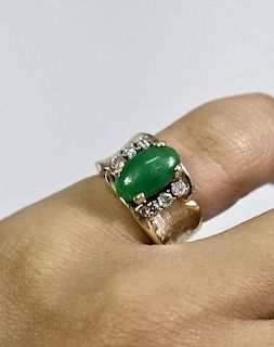 14K Gold Jade Ring Apple Green Circa 1950's