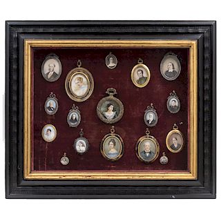 A PAIR OF MINIATURE PORTRAITS. MEXICO, 19TH CENTURY. Oil on gutta-percha and porcelain. With frame. 