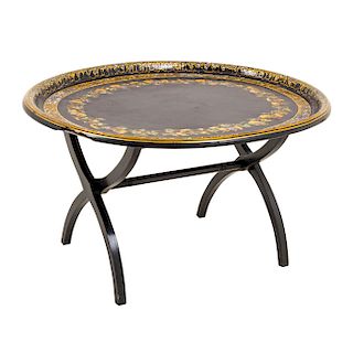 SALVER WITH BASE (PICES FROM A DIFFERENT SET). ENGLAND, 19TH CENTURY. Victorian Style. Ebonized golden wood 