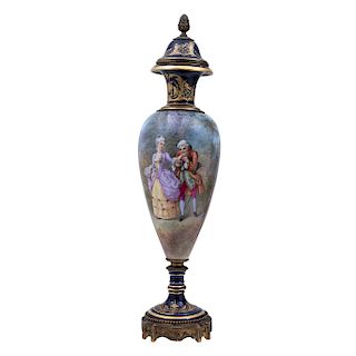 JAR. FRANCE, END OF THE 19TH CENTURY. Cobalt blue SÈVRES porcelain with golden enamel. Decored by hand with gallant courtly scenes.