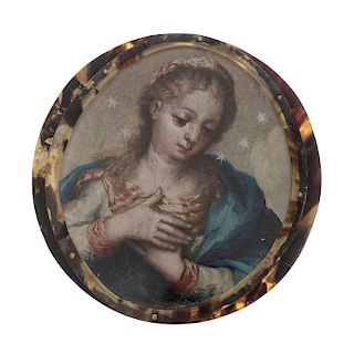 MEDALLION FOR A NUN. OUR LADY OF THE IMMACULATE CONCEPTION. MEXICO, 19TH CENTURY. Oil on copper with tortoiseshell frame. 