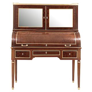 SECRÉTAIRE. ENGLAN, 19TH CENTURY. Wood with metal details. With a marble top. Golden details.