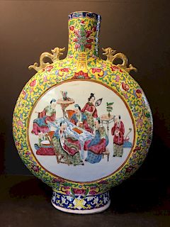 ANTIQUE Chinese Large Famille Rose Medallion moon flask Vase, 19" x 13 1/2" w. 19th Century