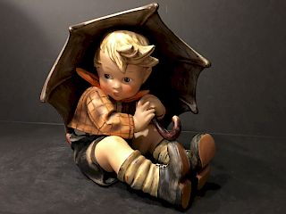 OLD HUMMEL Figurine - "Umbrella Boy" 152A, tmk 3