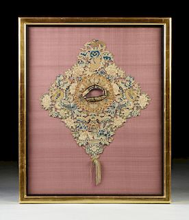 A CHINESE SILK AND GILT COUCHED THREAD FORBIDDEN STITCH EMBROIDERY LADY'S FESTIVAL COLLAR, LATE QING DYNASTY (1644-1912),