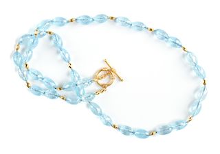 A 22K YELLOW GOLD AND AQUAMARINE LADY'S BEADED NECKLACE,