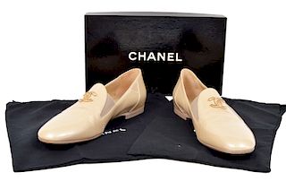 Chanel Beige Patent Loafers Goldtone CC's Size 42