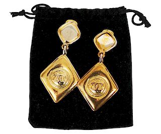Chanel Signature Gold Drop Dangle Clip Earrings