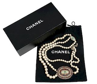 Chanel White Pearl Paris to Dallas Runway Necklace