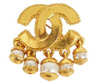 Chanel Rare Vintage Gold Tone Faux Pearl Brooch