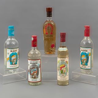Herradura. Tequila Añejo, Reposado y Blanco. Jalisco, México. Piezas: 5.
