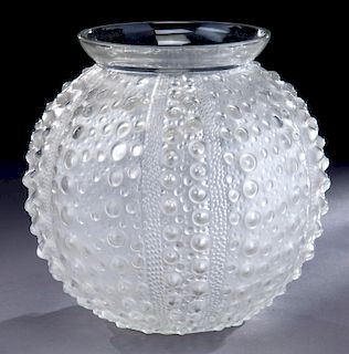 R. Lalique "Oursin" frosted clear glass bowl,