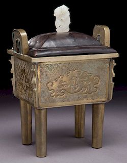 Chinese Qing bronze incense burner,