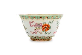 A Chinese Famille Rose Porcelain Bowl
Diam 4 1/4 in., 11 cm. 